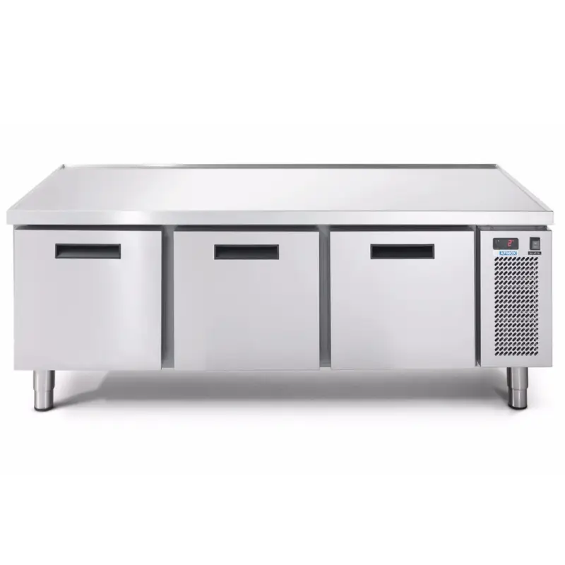 Koelwerkbank | LINEAR | Laag Model | 250L | 3 Laden (1/1 GN) | -2°C/+7°C | Geforceerd | 0.12kW | Verdiept Werkblad | 1600x685x613(h)mm Tijdelijk Beschikbaar
